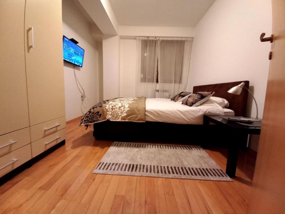 First Choice Apartment Szkopje Kültér fotó